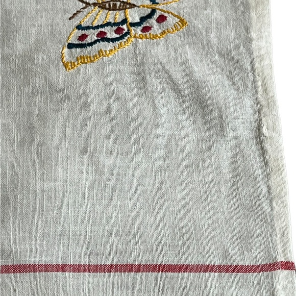 Vintage Linen & Hand Sewn & Hand Embroidered Butterfly Table Runner - Picture 10 of 10